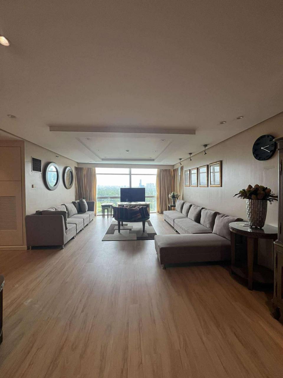 Unit 17, Pacific Plaza Towers North Tower, BGC, Taguig City