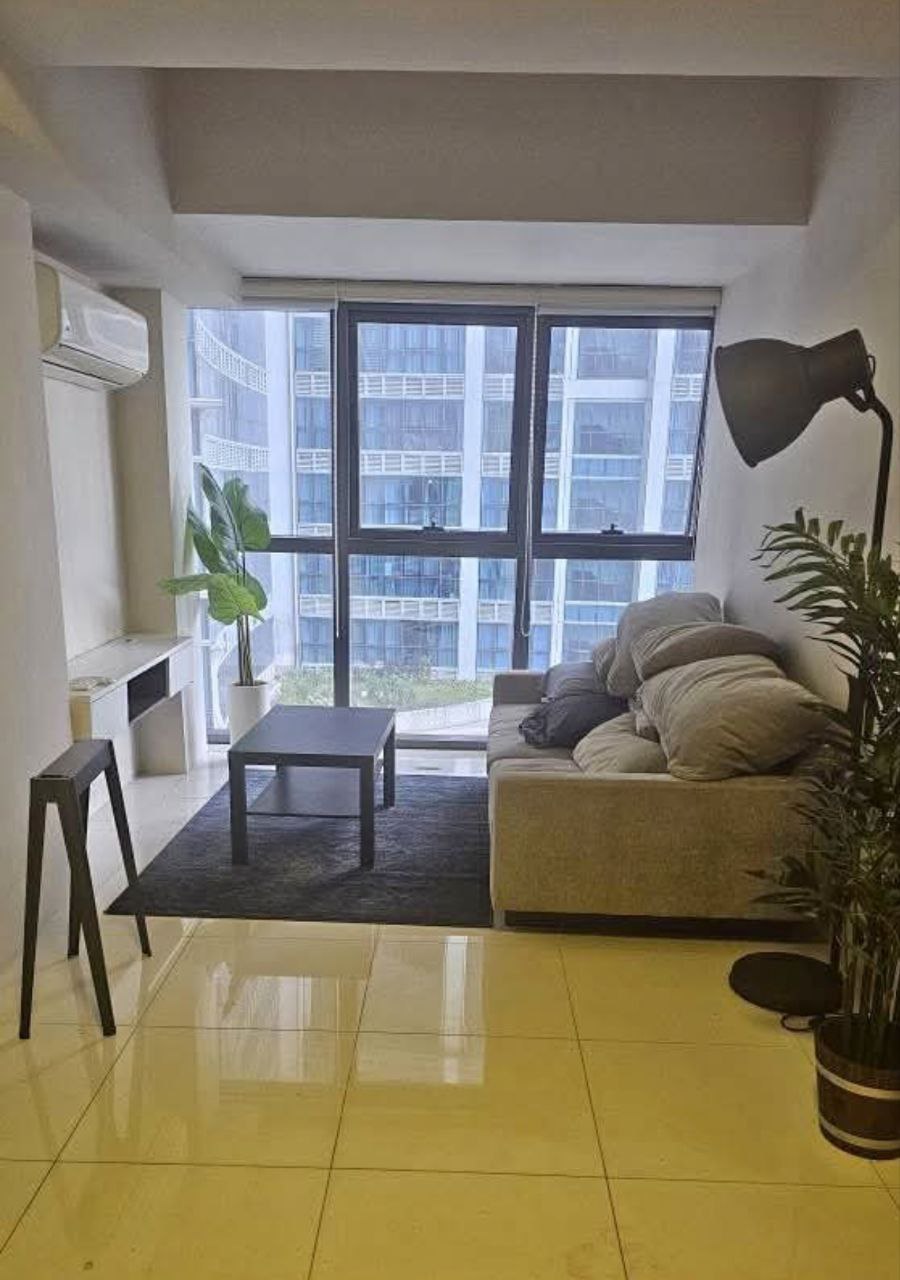 Unit 10, Uptown Ritz Residences, BGC, Taguig City