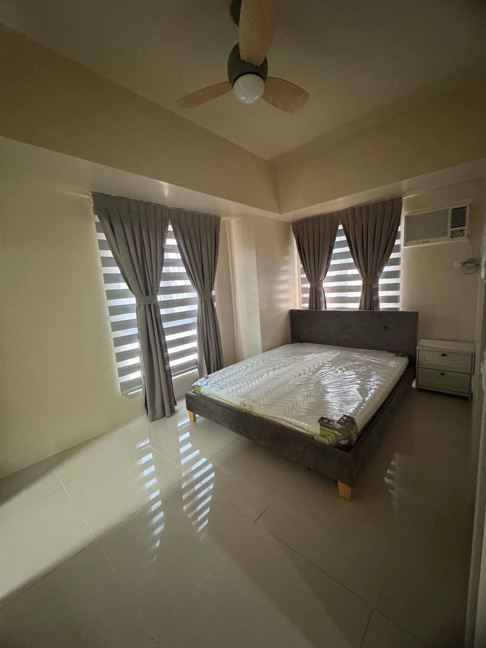 Unit 24, The Montane Tower Two, BGC, Taguig City