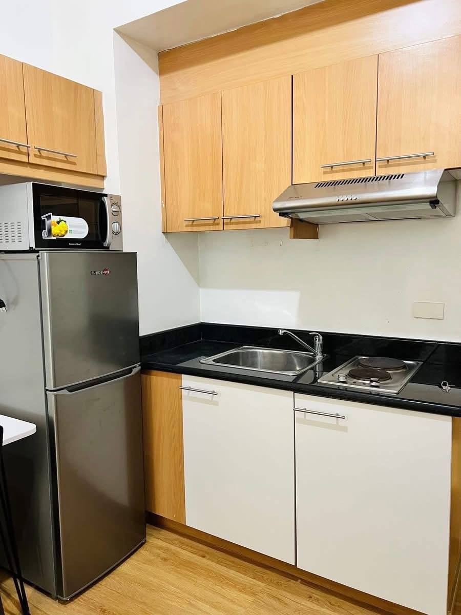 Unit 21, Oriental Garden Condominium One Lilac Tower, Makati City