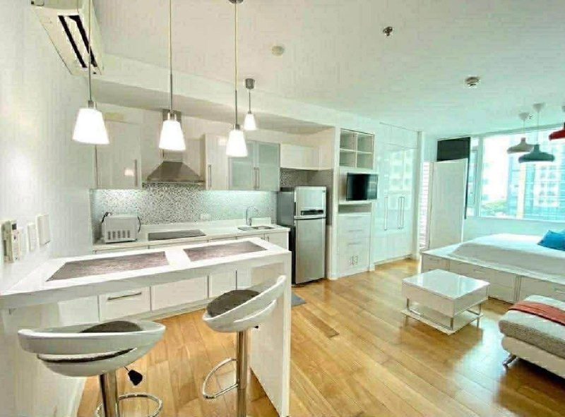 Unit 5, Park Terraces Tower One, Legazpi Village, Makati City