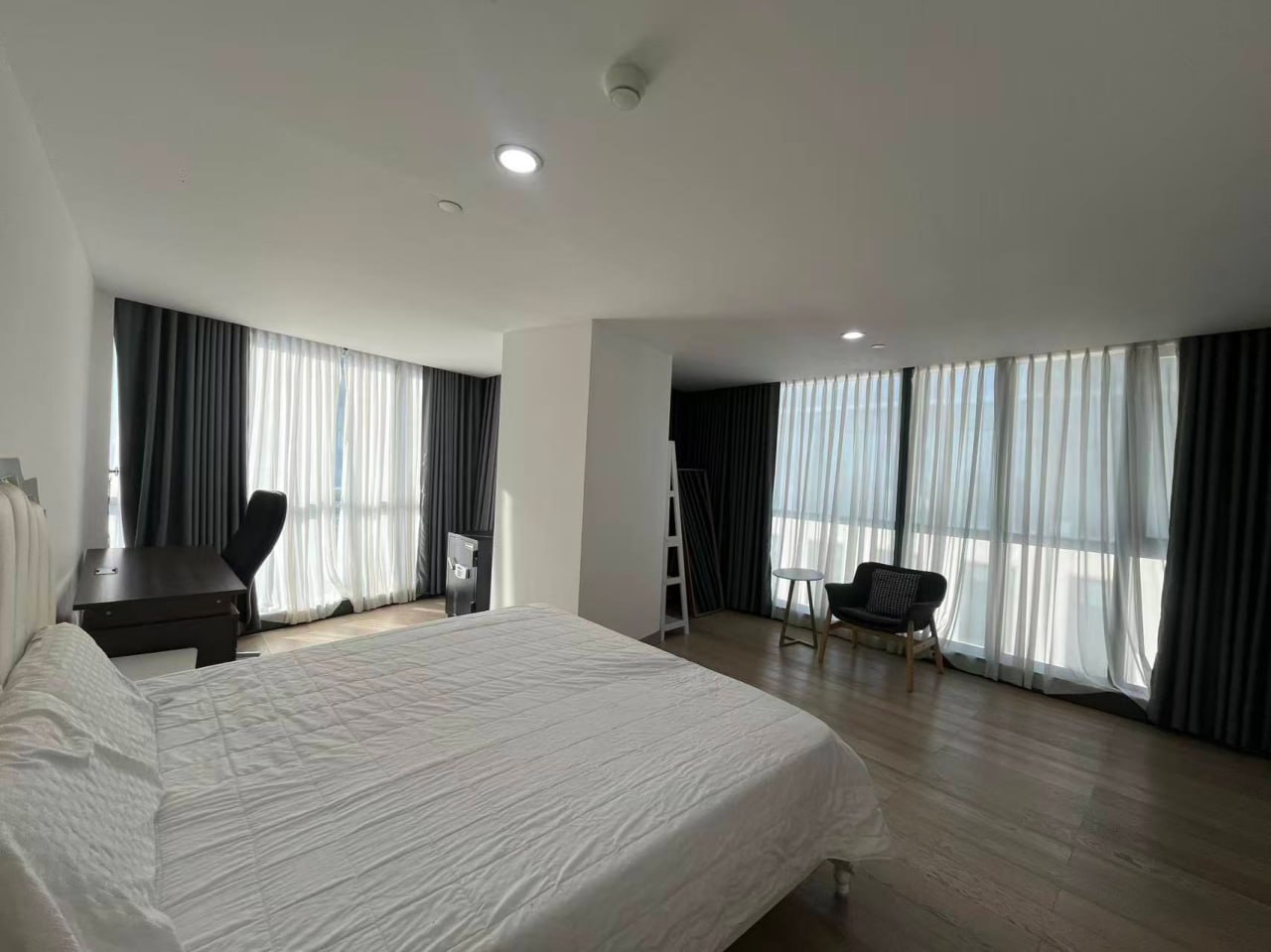 Unit 36, Century Spire North Wing, Century, Makati City