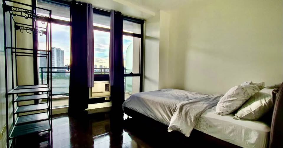 Unit 12, Gramercy Residences, Century, Makati City