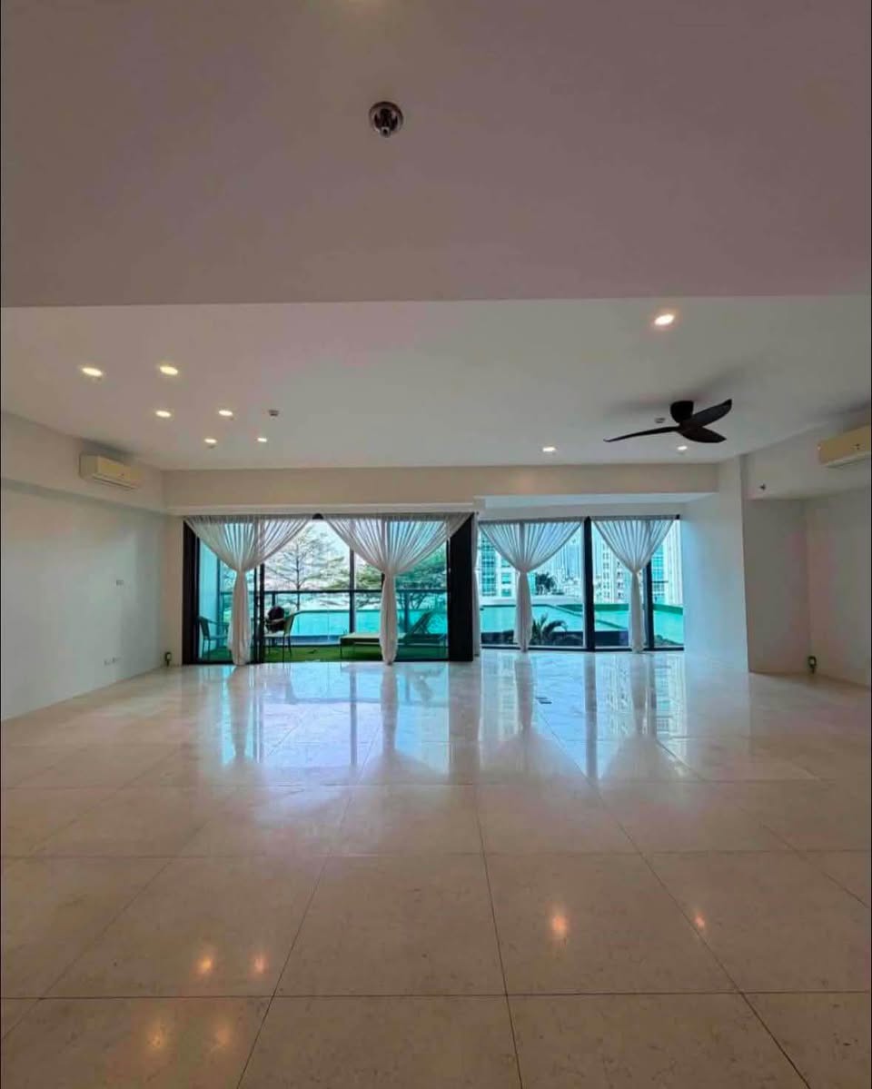 Grand Hyatt Residences Tower A, BGC, Taguig City