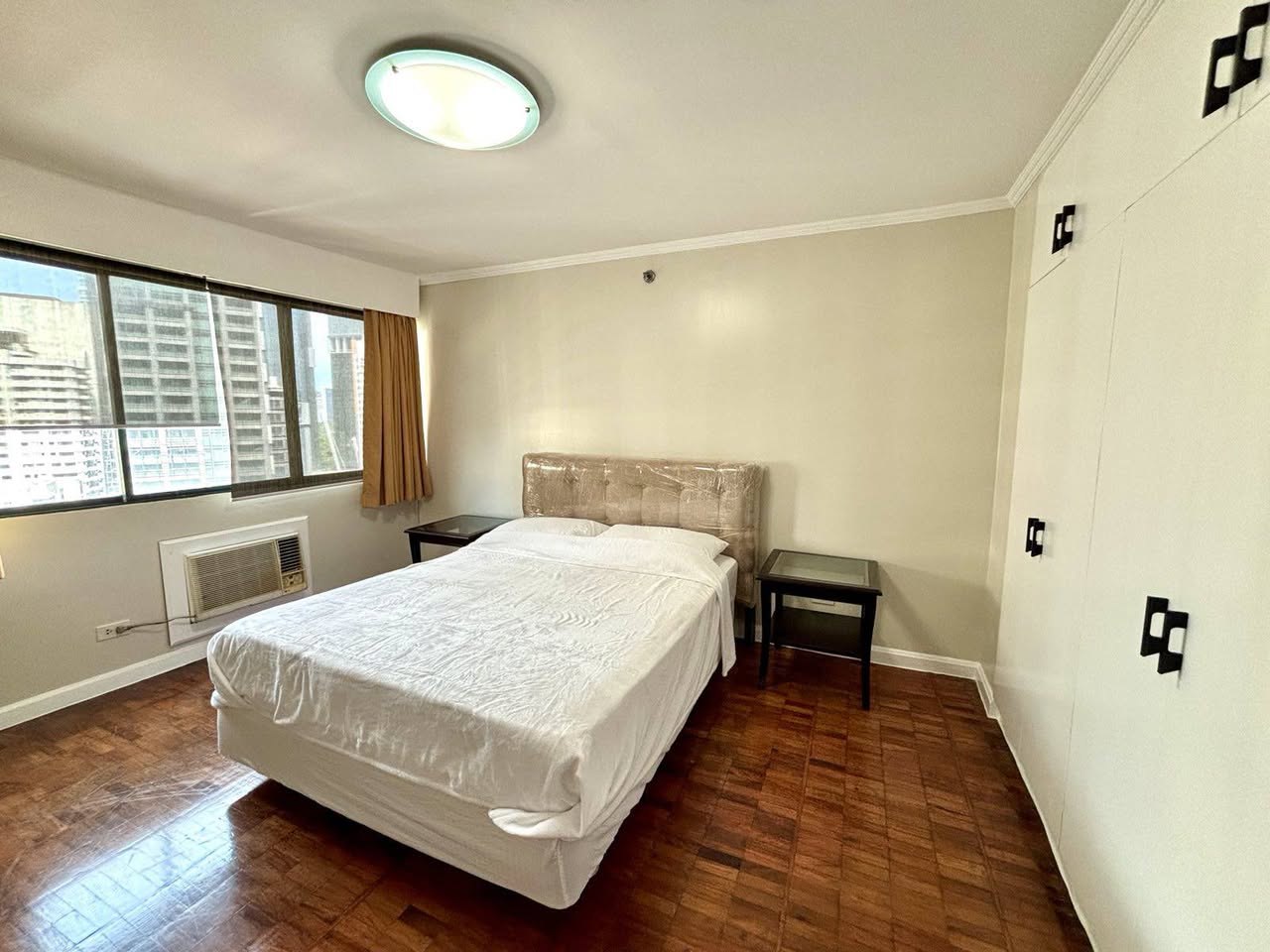 Unit 20, Classica Tower Tower C, Salcedo Village, Makati City