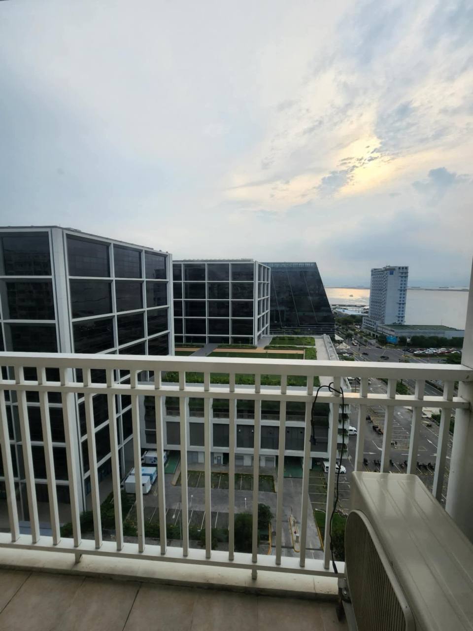 Unit 16, Shore One Tower A, Pasay City
