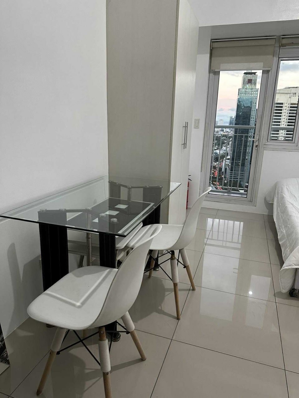 Unit 38, Jazz Residences Tower A, Makati City
