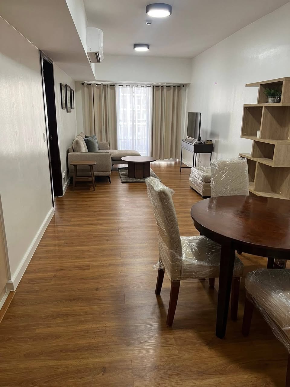 Unit 27, Verve Residences Tower One, BGC, Taguig City