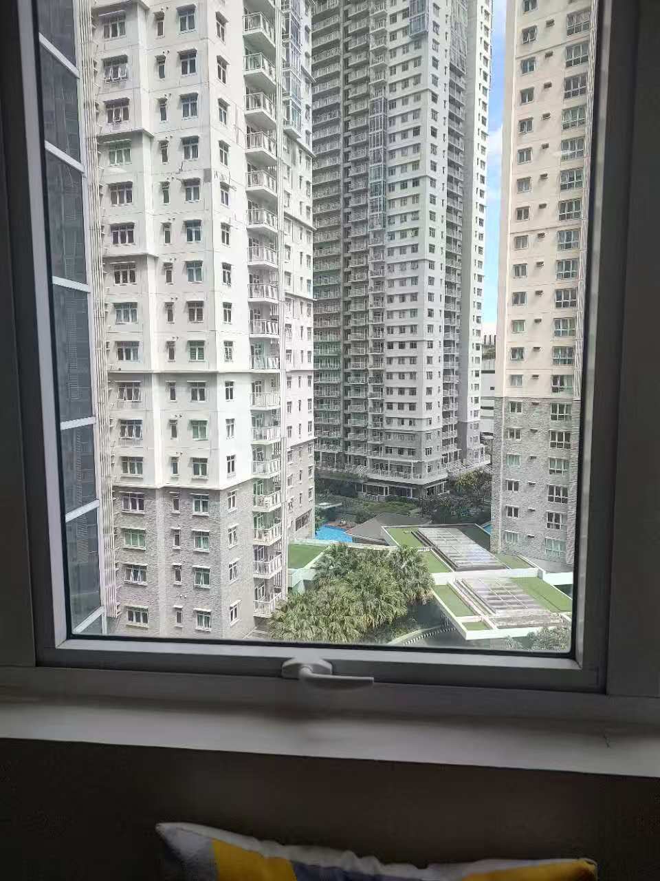 Unit 8, South of Market Private Residences, BGC, Taguig City