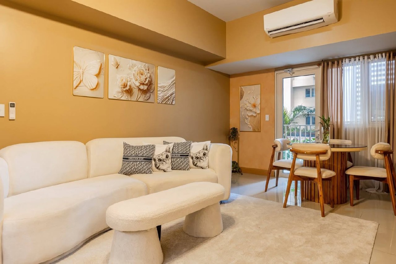 Unit 2, Park McKinley West Tower B, McKinley Hill, Taguig City