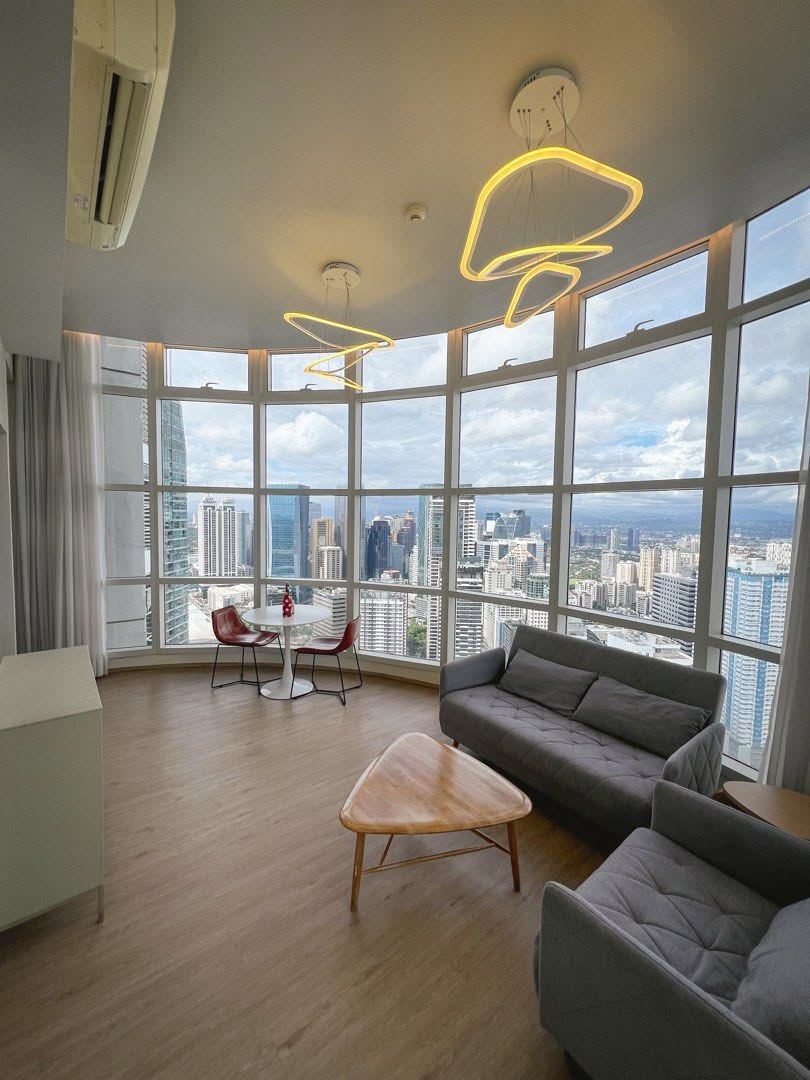 Twin Oaks Place East Tower, Greenfield District, Mandaluyong City
