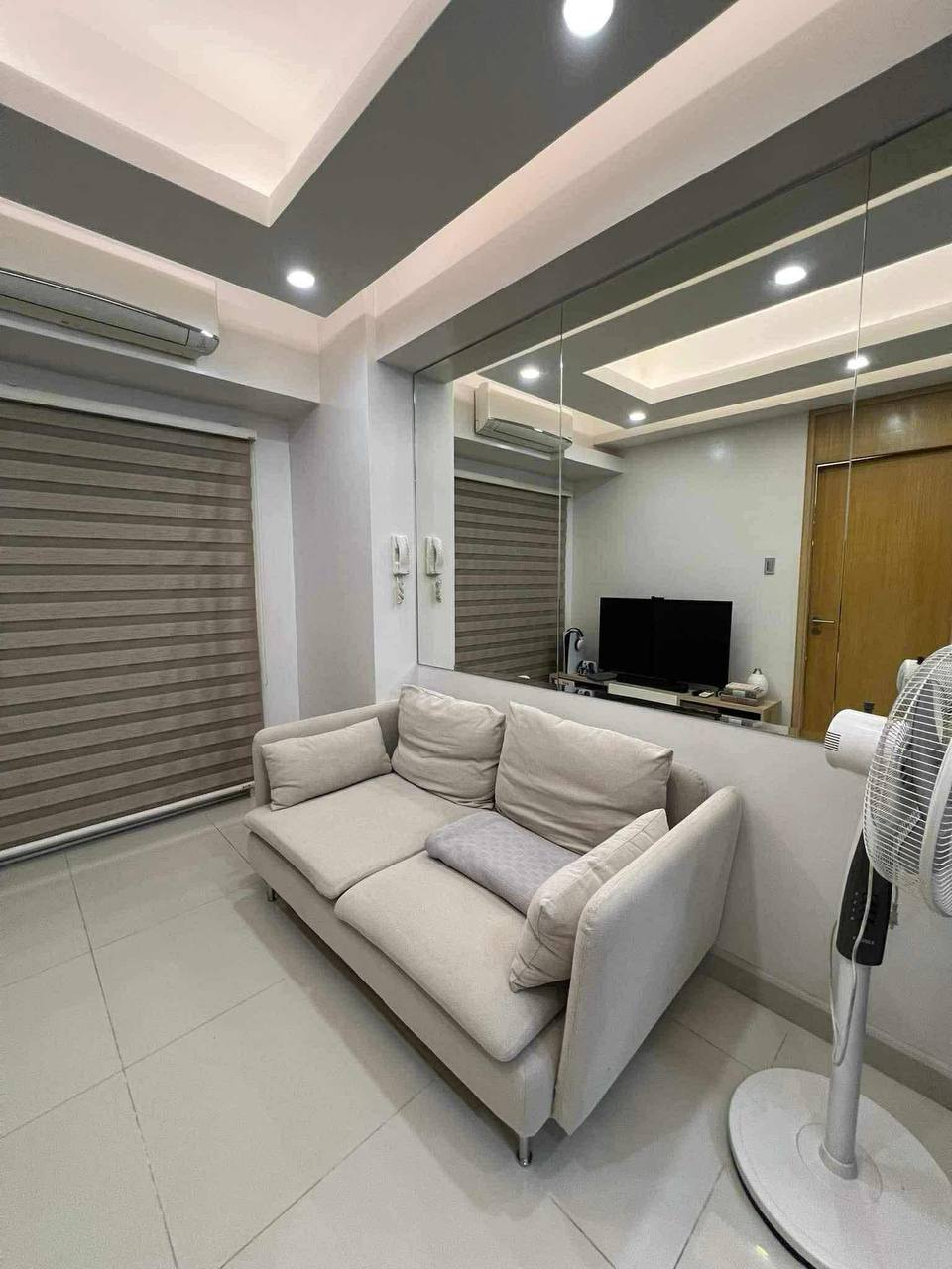 Unit 4, Signa Designer Residences Tower One, Salcedo Village, Makati City