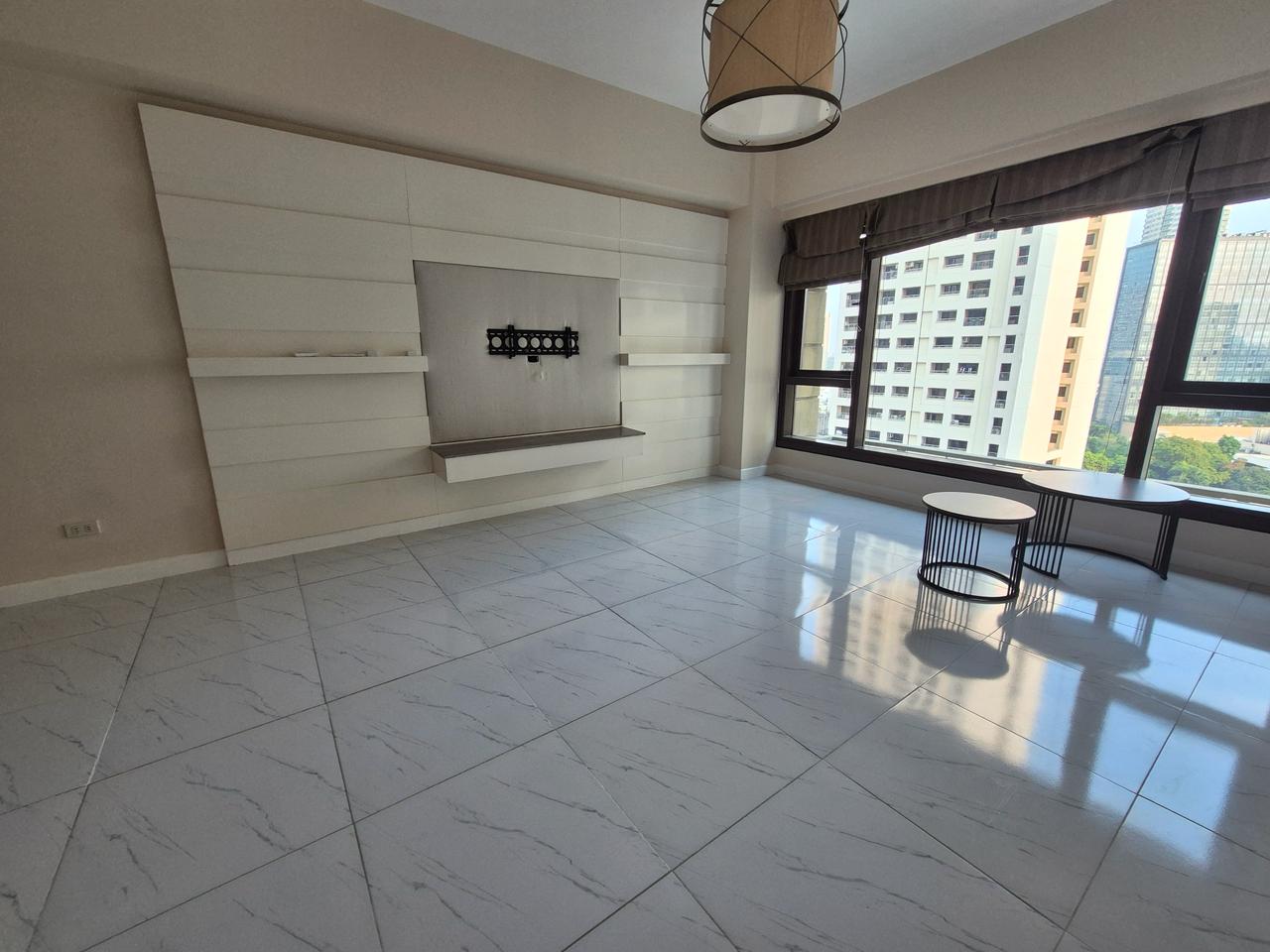 Shang Grand Tower, Makati City