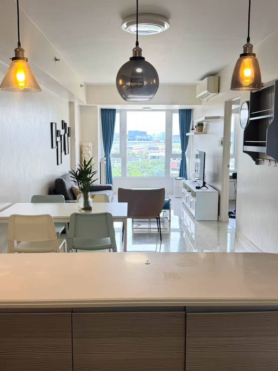 Unit 7, Oak Harbor, Pasay City