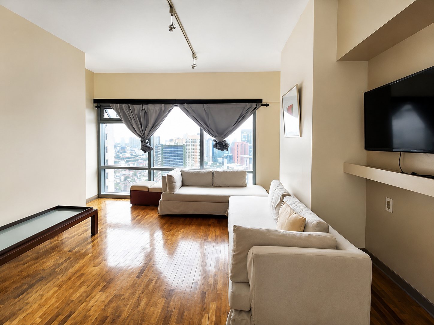 Unit 34C, One Legaspi Park, Legazpi Village, Makati City