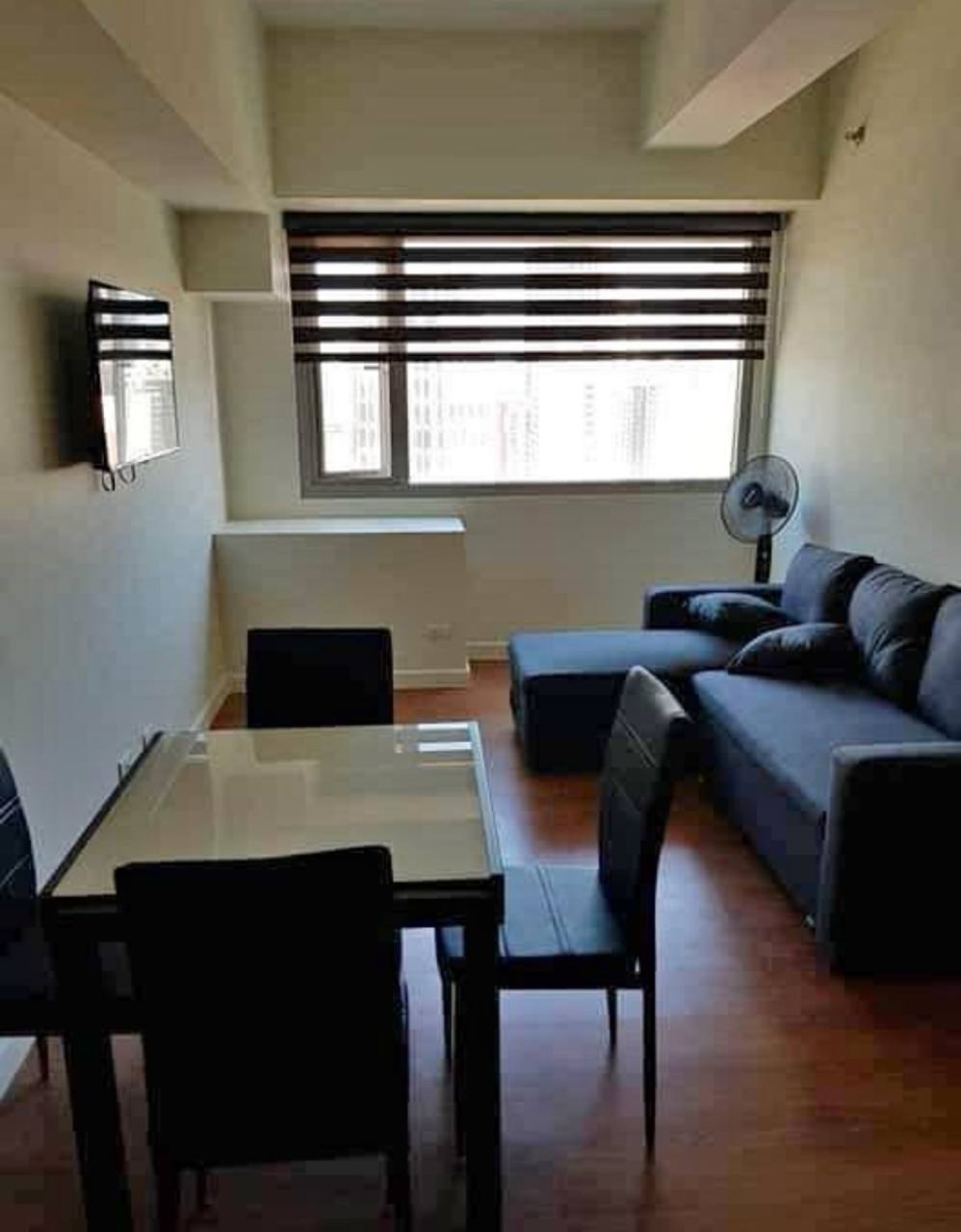Unit 29, Eton Tower, Legazpi Village, Makati City