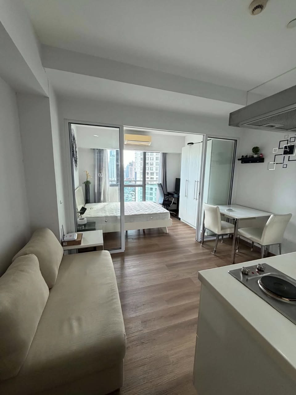 Unit 26, Acqua Private Residences Dettifoss Tower, Mandaluyong City