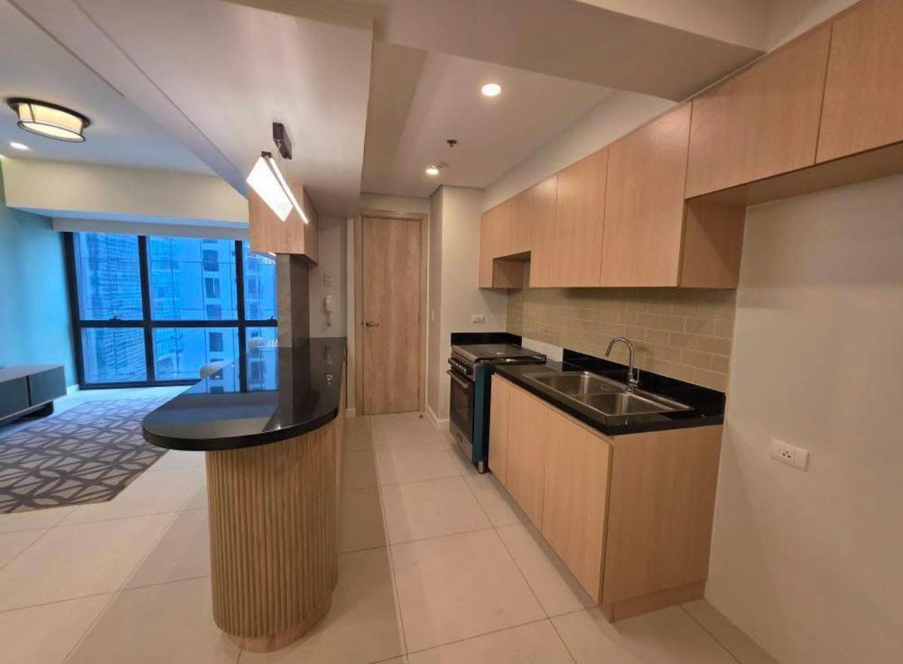 Unit 20, Gentry Residences, Salcedo Village, Makati City