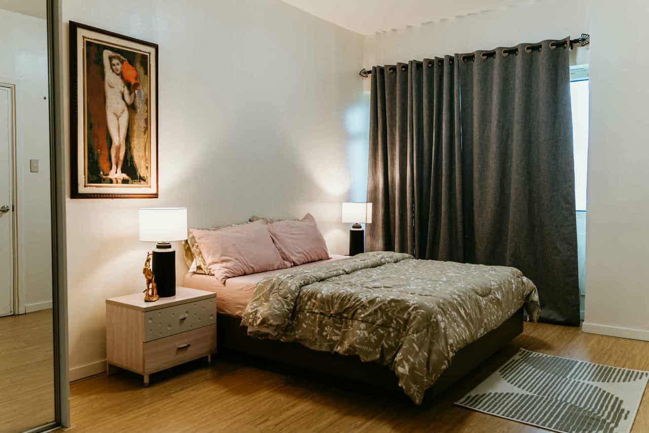 Unit 33, Fifth Avenue Place, BGC, Taguig City