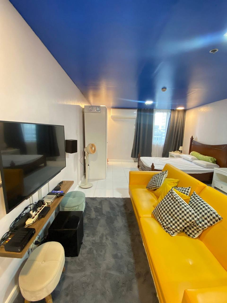 The Peak Tower, Salcedo Village, Makati City