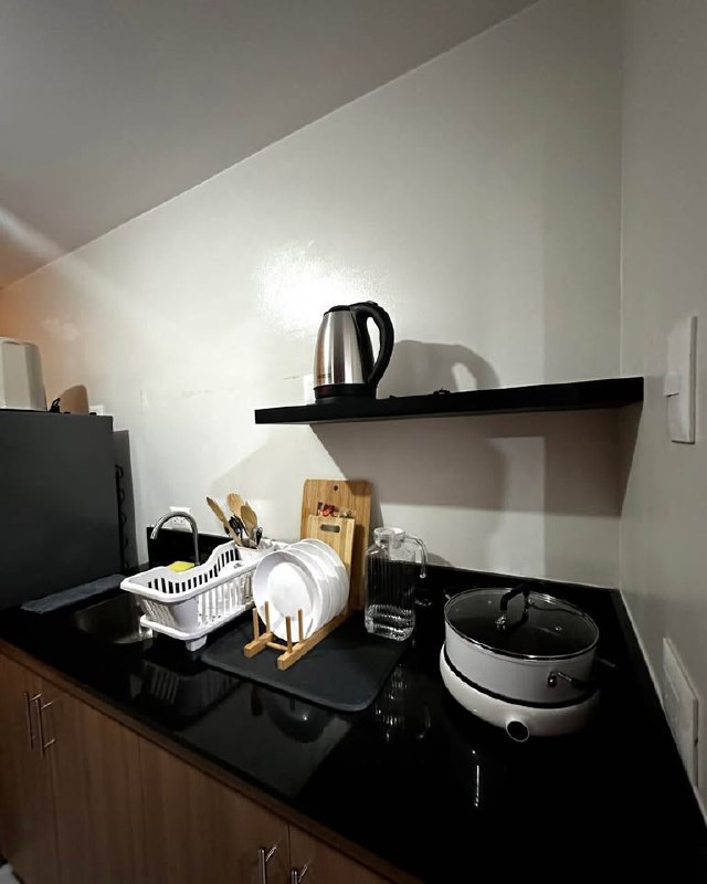 Unit 12, Ridgewood Towers Tower Four, Taguig City