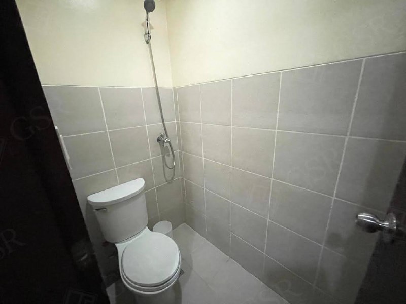 Two Central Condominium Tower A, Salcedo Village, Makati City