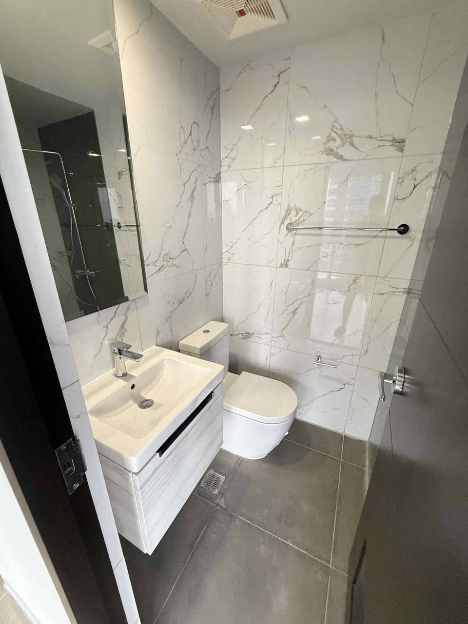 Unit 22, Uptown Arts Residences, Uptown BGC, Taguig City