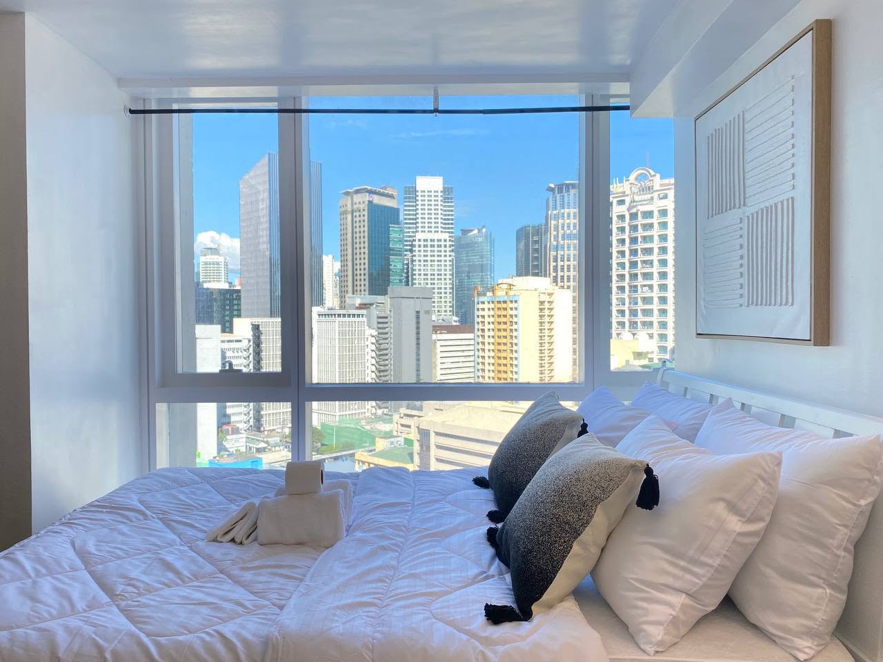 Unit 20, Greenbelt Hamilton Tower One, Legazpi Village, Makati City