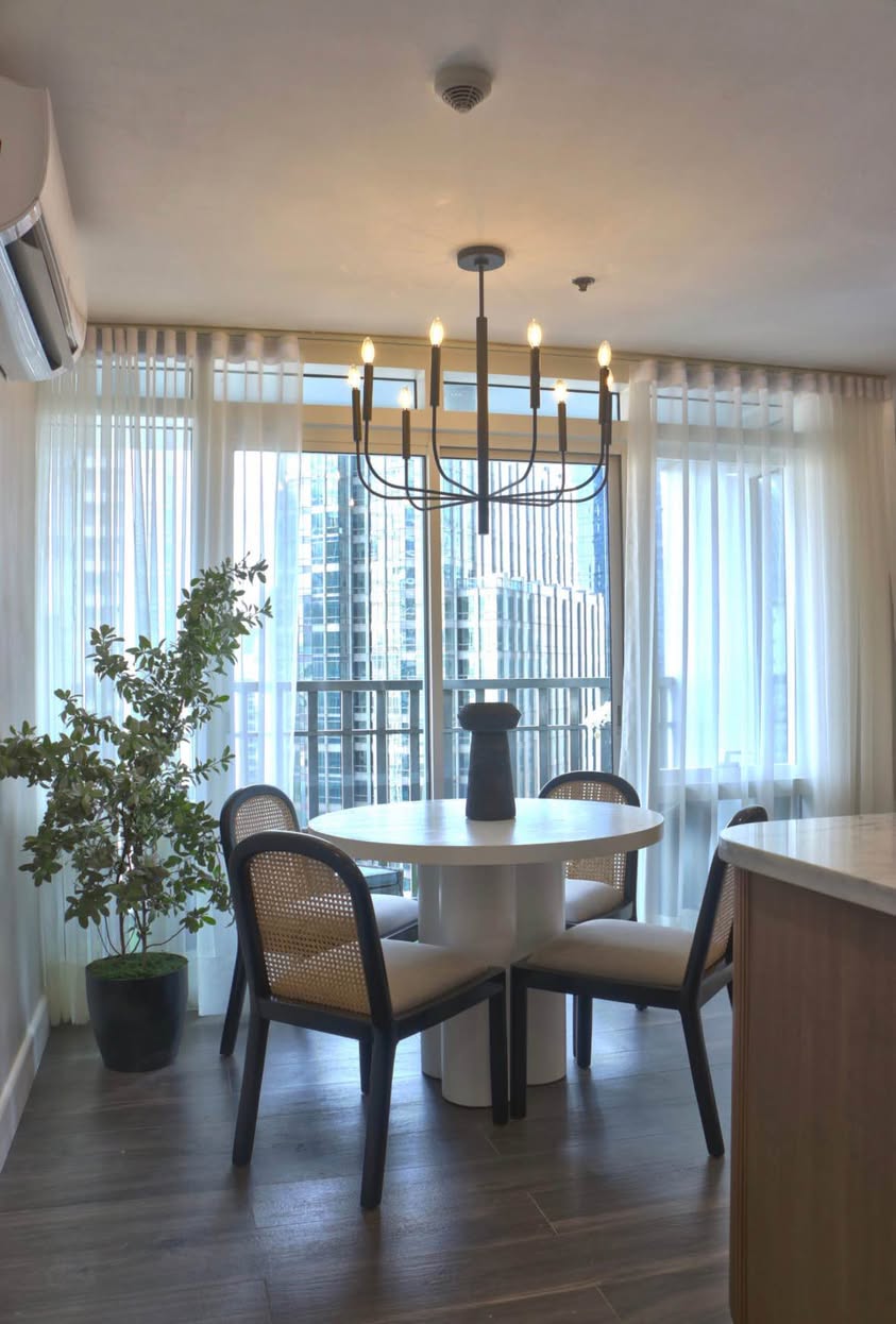 Unit 27, One Central Condominium Tower One, Salcedo Village, Makati City