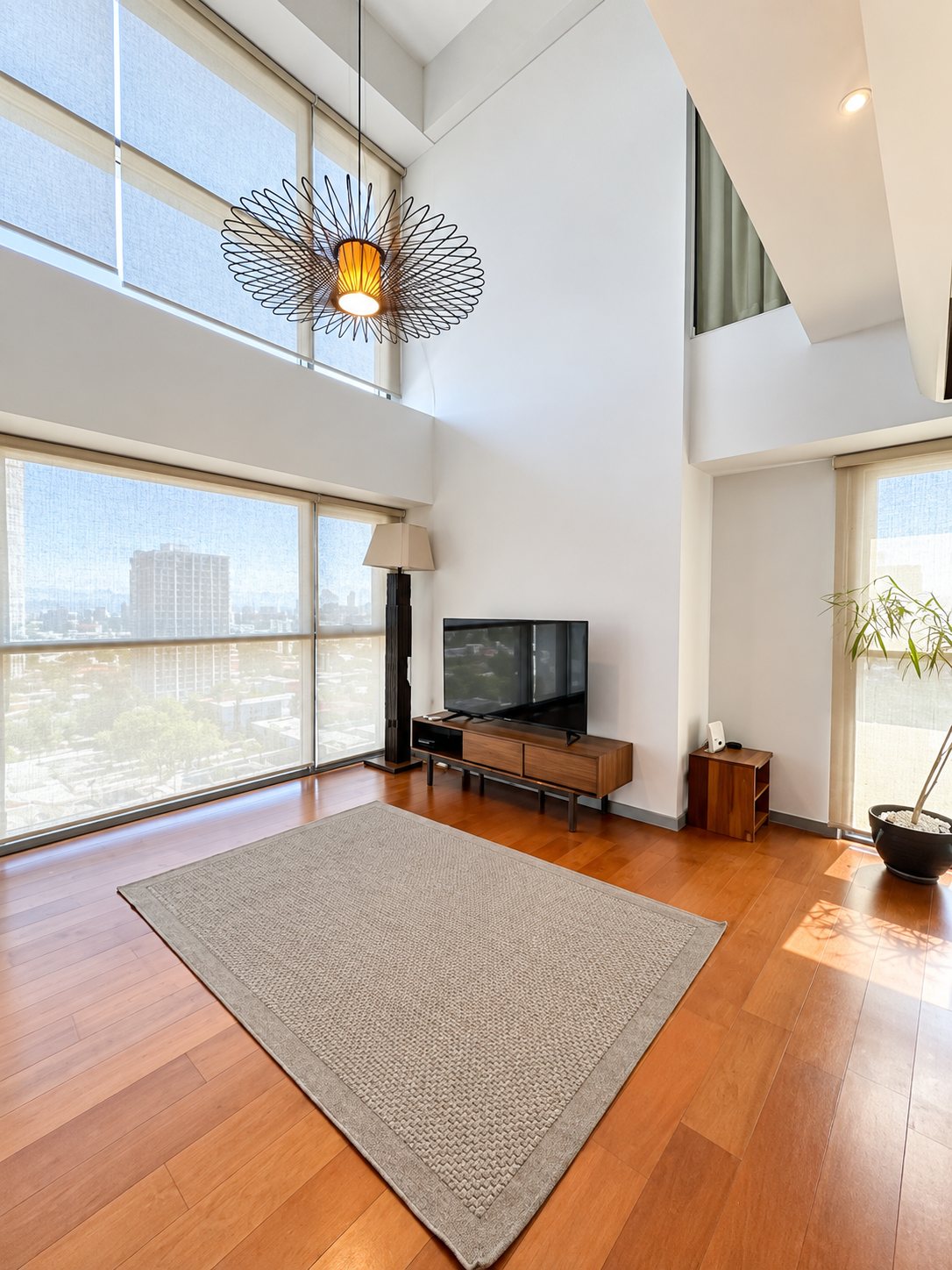 Unit 18R2, Eton Residences at Greenbelt, Legazpi Village, Makati City
