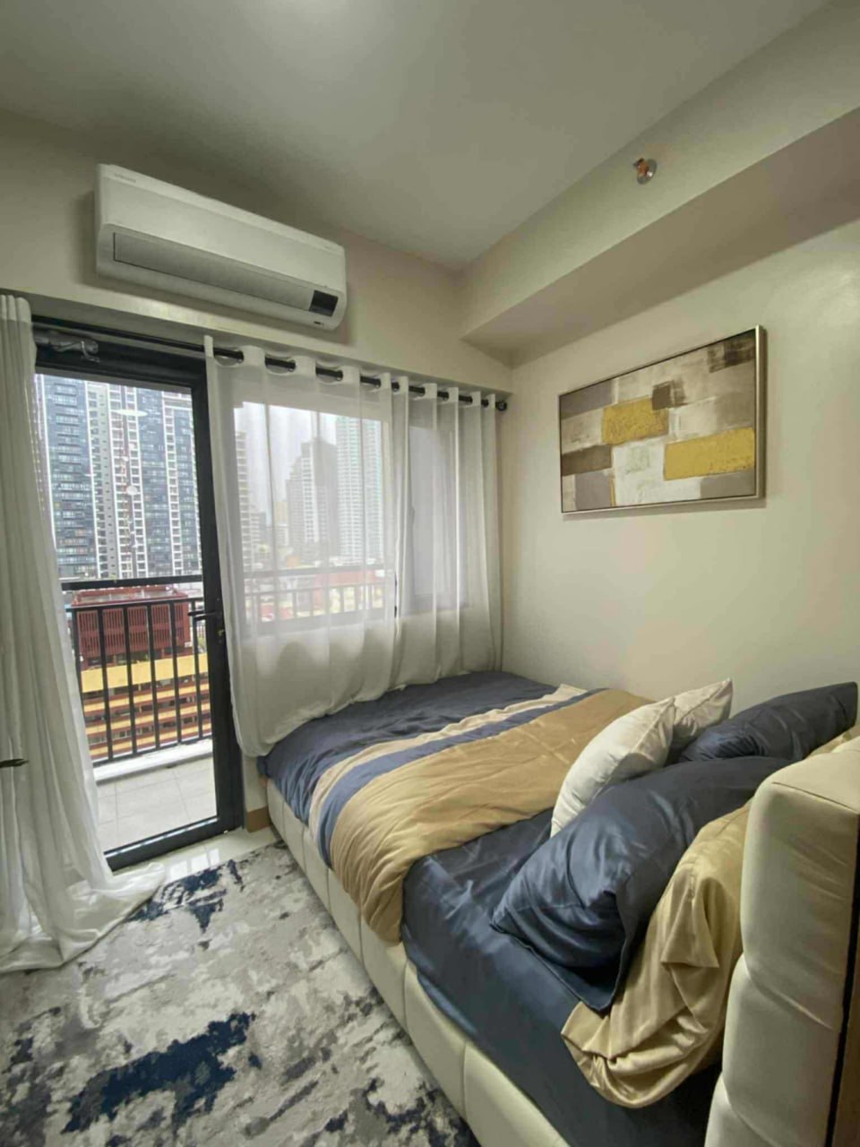 Red Residences, Legazpi Village, Makati City