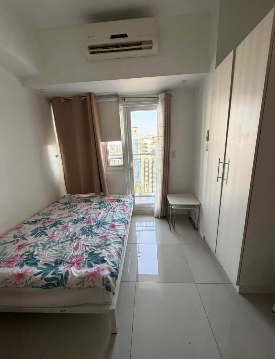 Unit 43, Jazz Residences Tower A, Makati City