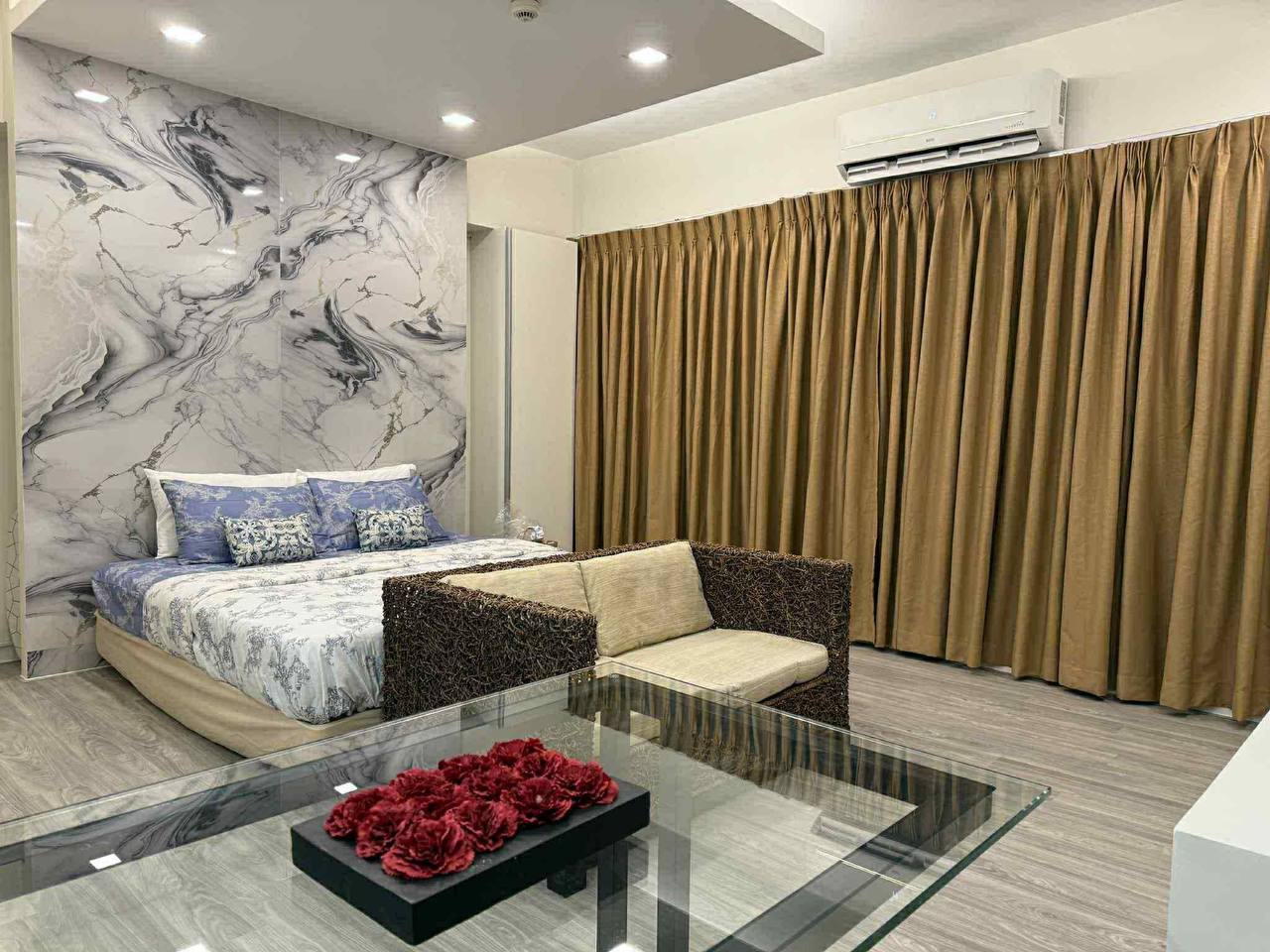 Unit 15, The St. Francis Shangri-la Place Tower Two, Ortigas Center, Mandaluyong City