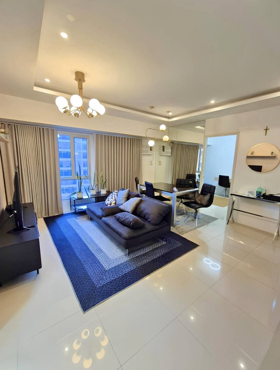 Unit 16, The Montane, Uptown BGC, Taguig City