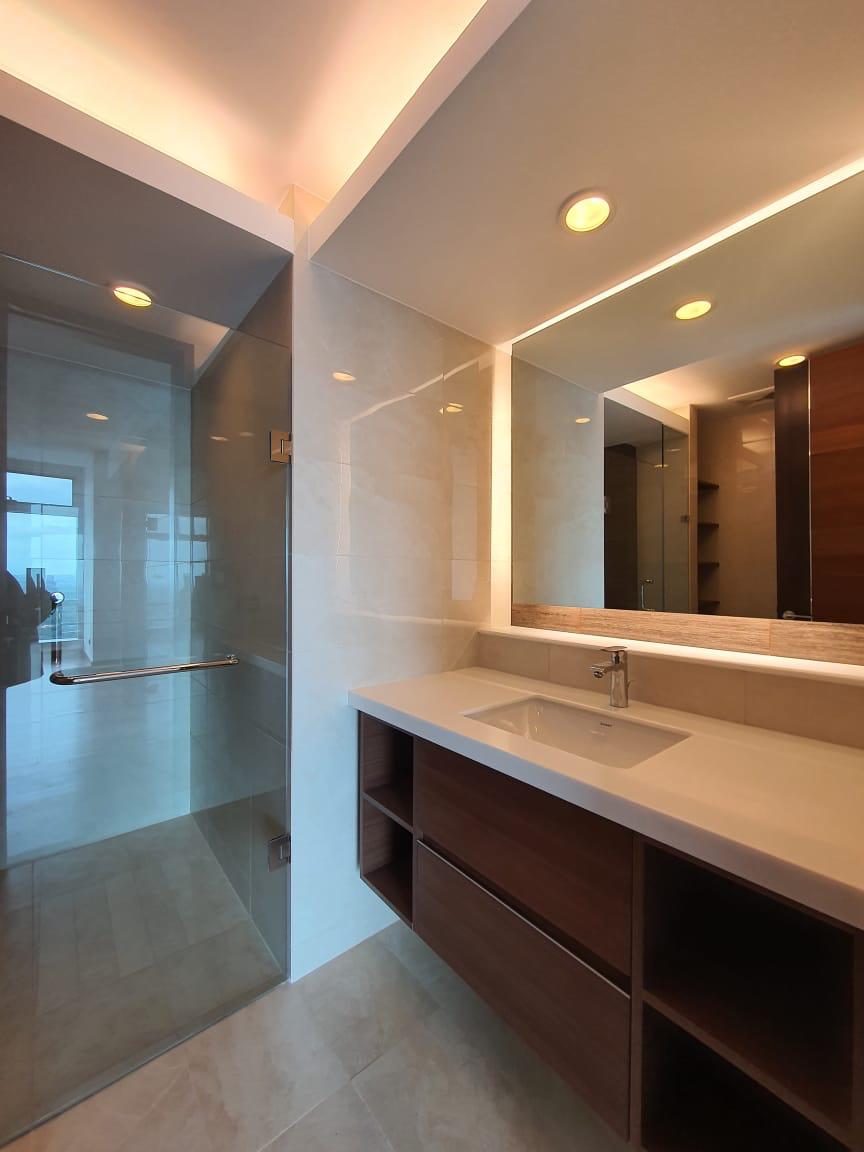 Unit 42, Two Roxas Triangle, Salcedo Village, Makati City