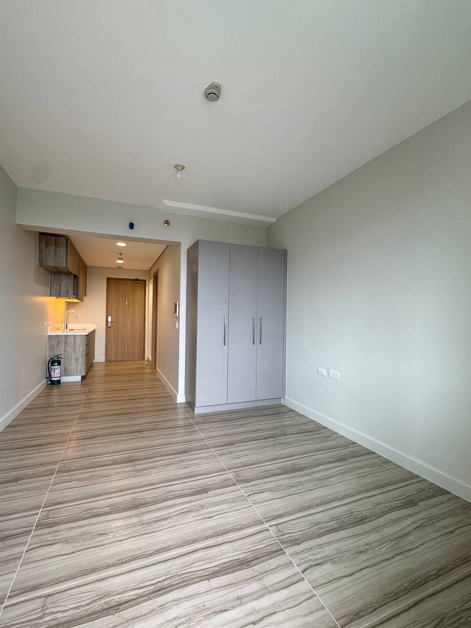 Unit 1109, Maple, Ortigas Center, Mandaluyong City