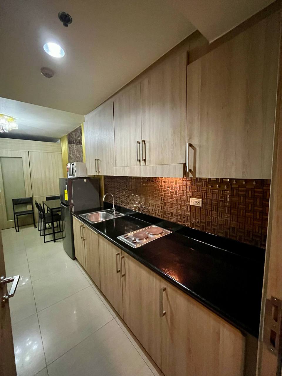 Unit 8, Shore One Tower A, Pasay City