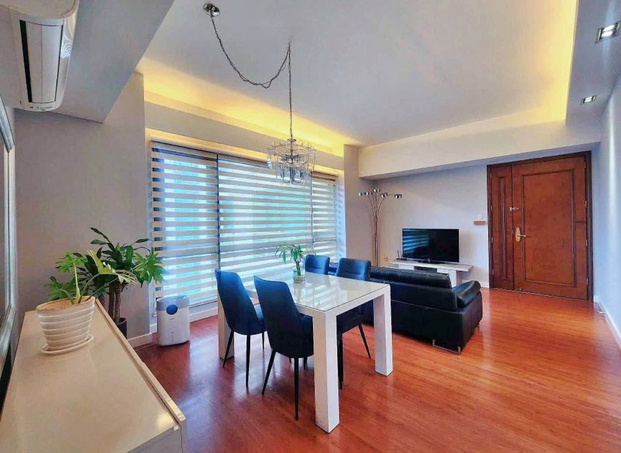 Unit 28D, Shang Grand Tower, Makati City