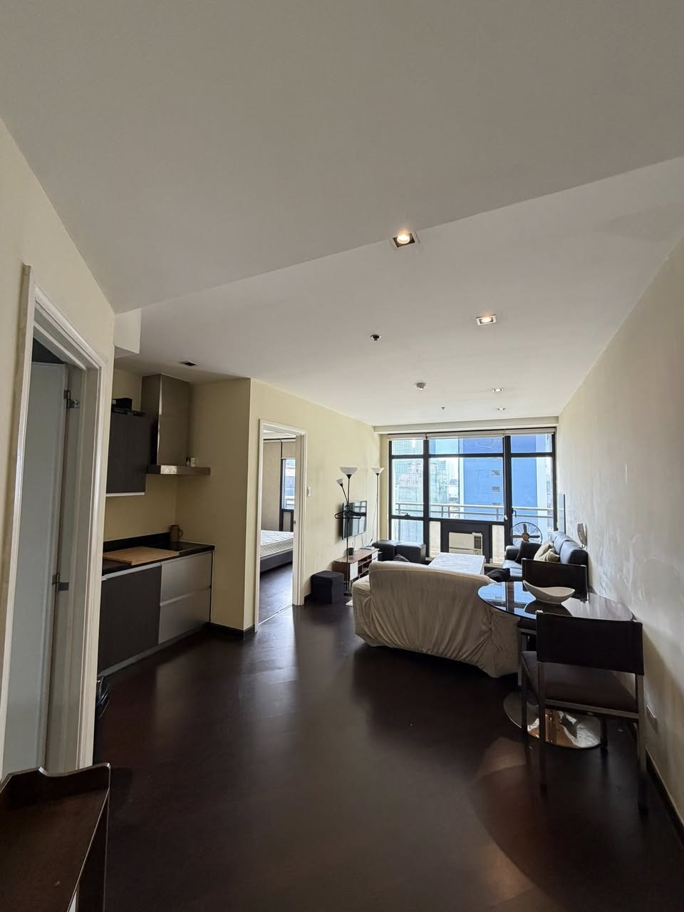 Unit 11, Gramercy Residences, Century, Makati City