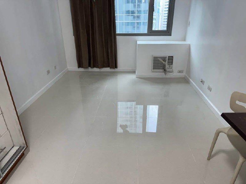 Unit 20, Eton Tower, Legazpi Village, Makati City