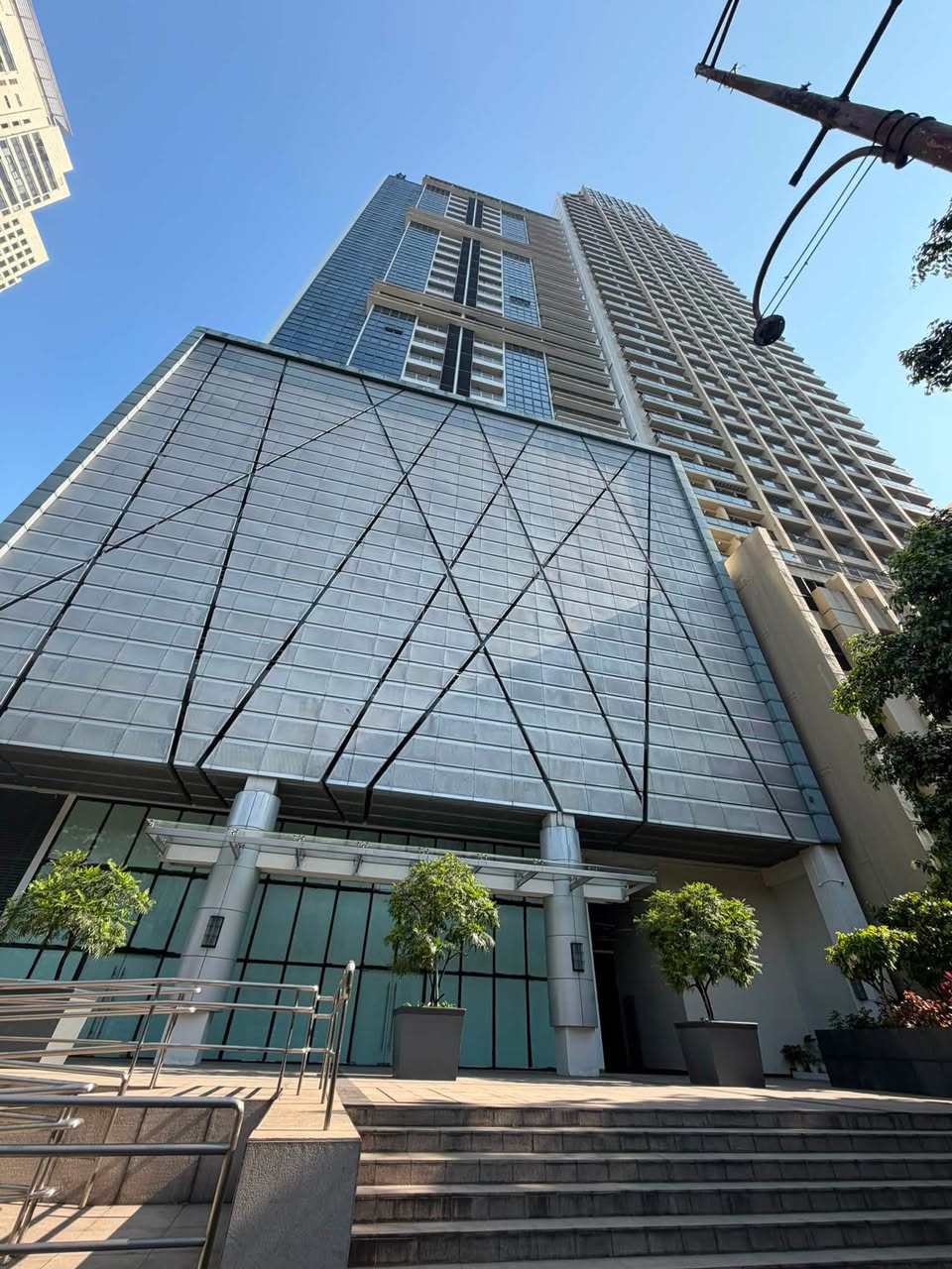 Salcedo Skysuites, Salcedo Village, Makati City