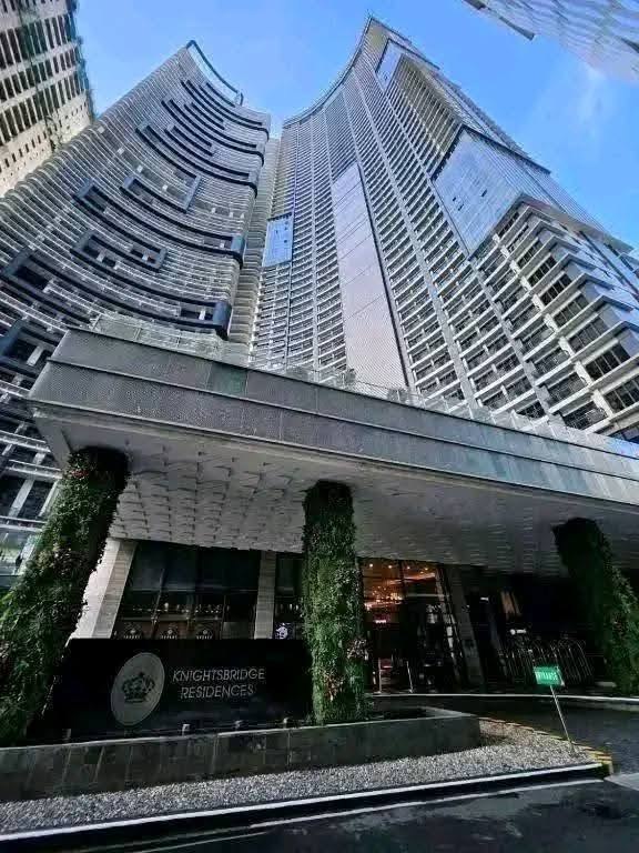 Unit 15, Knightsbridge Residences, Makati City