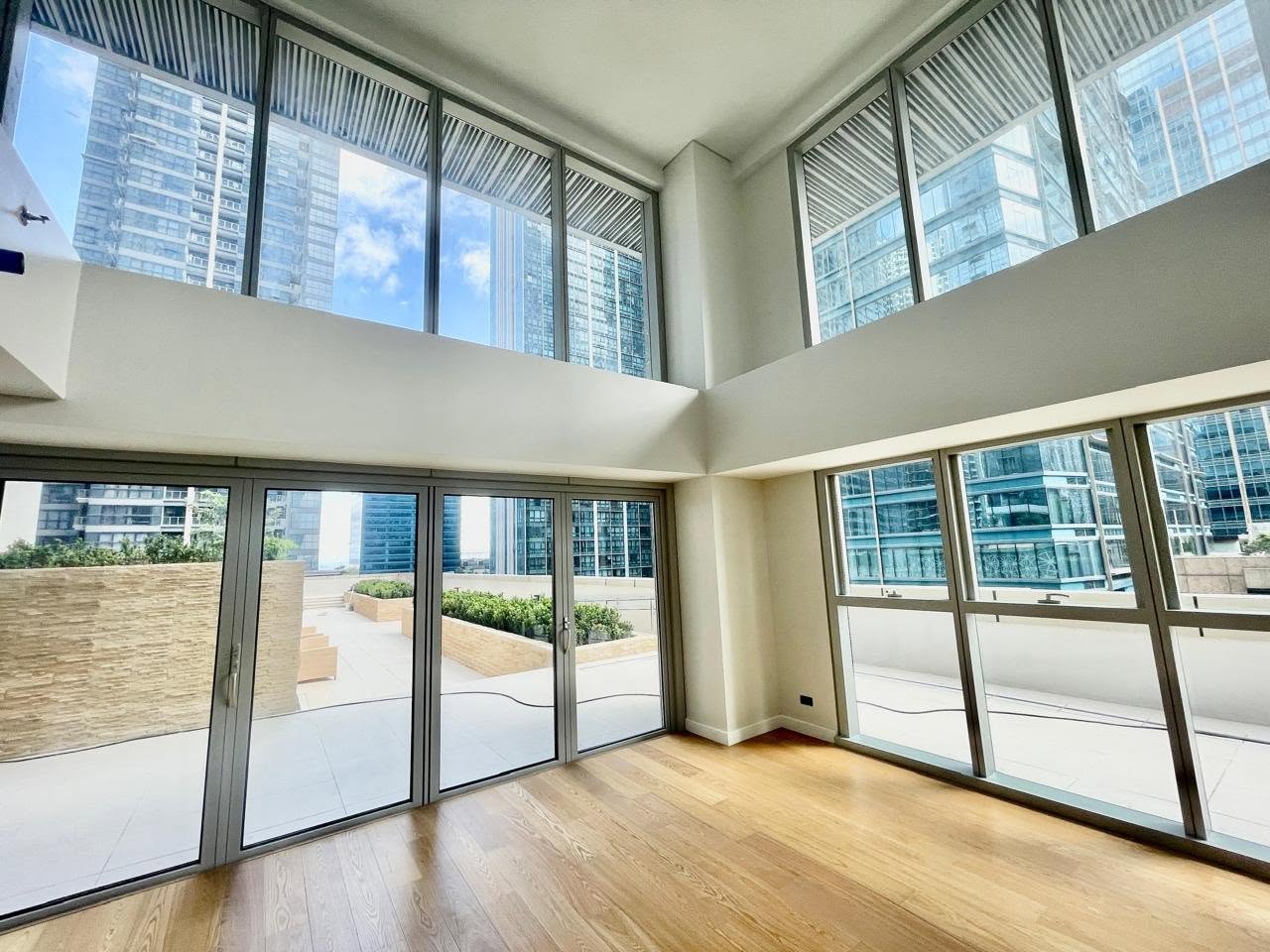 Unit 3, The Seasons Residences Aki Tower, BGC, Taguig City
