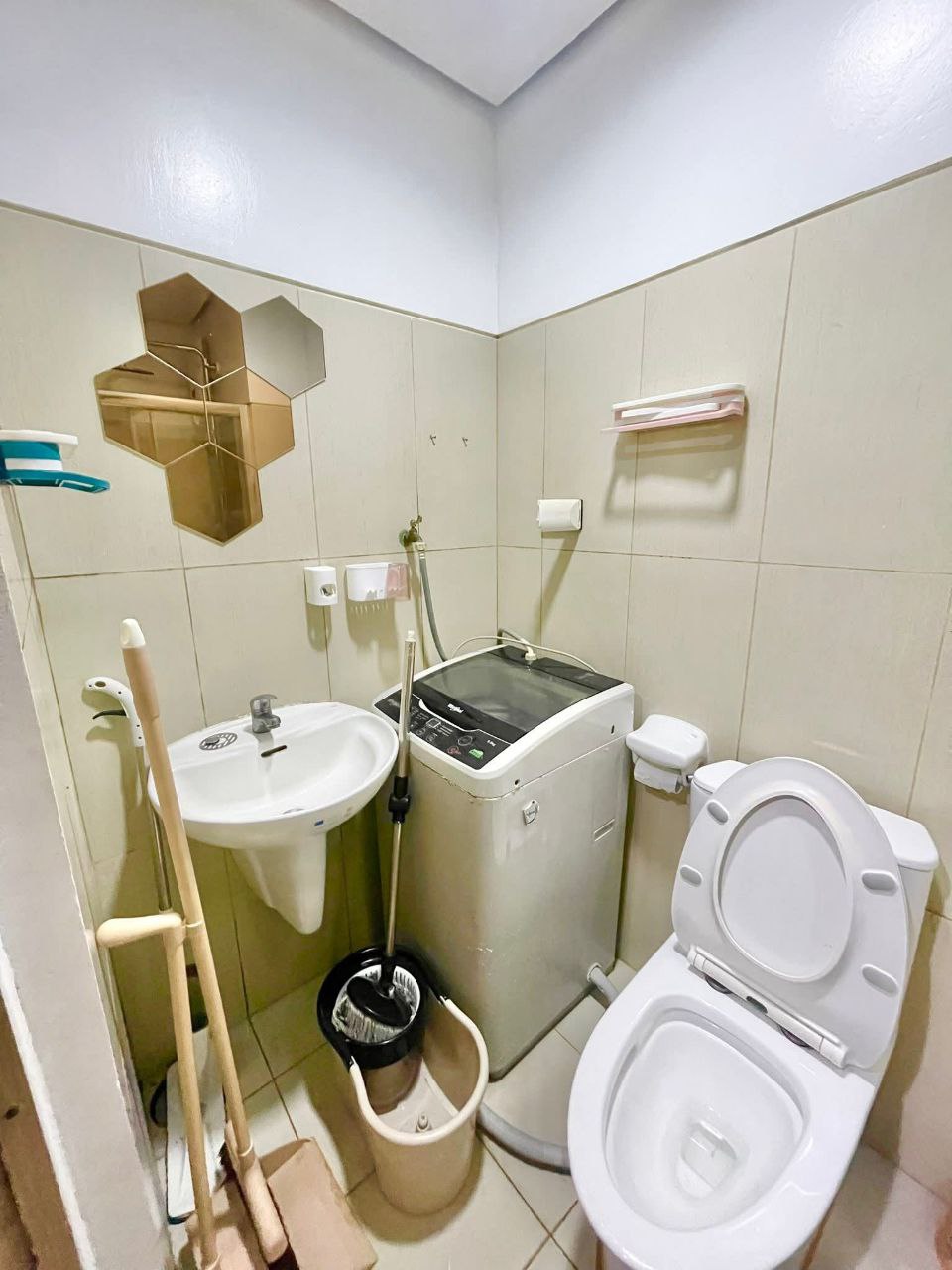 Unit 35, Breeze Residences, Pasay City