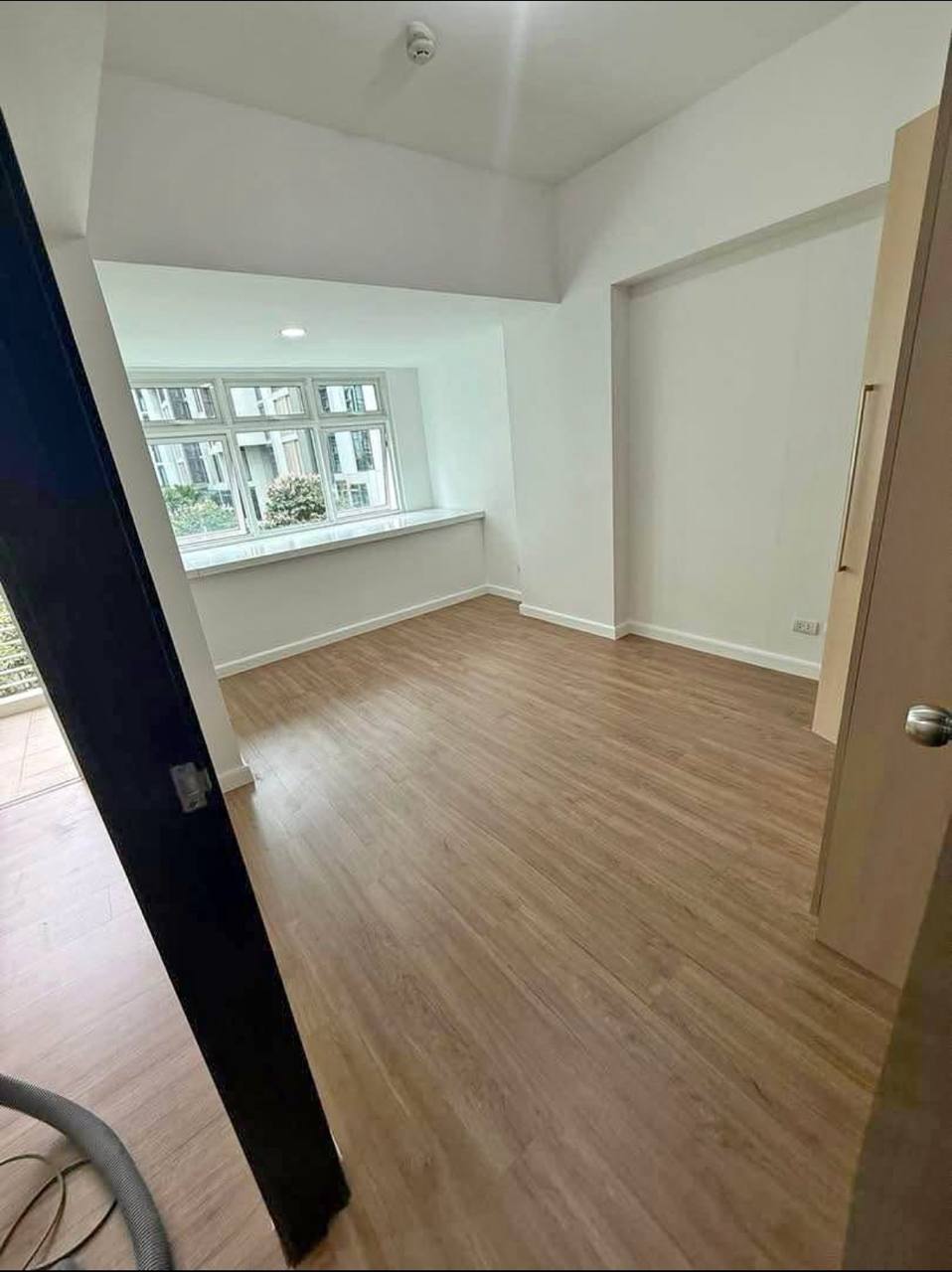 Unit 3, The Veranda, Taguig City