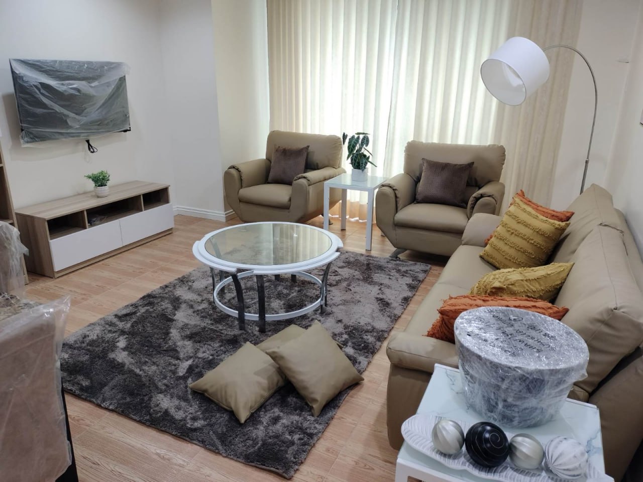 Unit 32, West of Ayala, Makati City