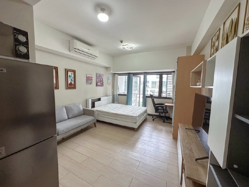 Unit 27, Salcedo Skysuites, Salcedo Village, Makati City