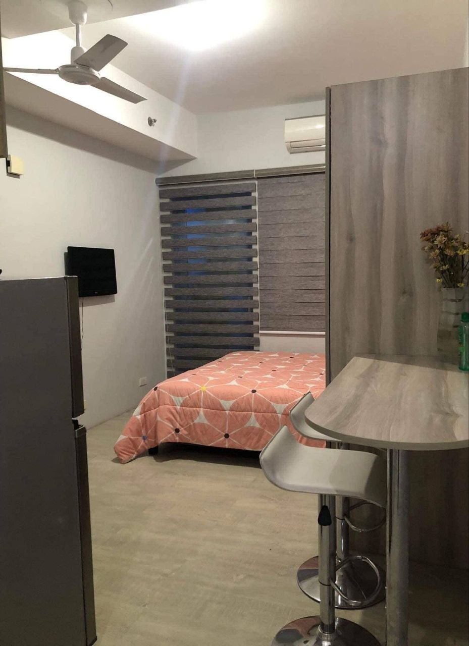 Unit 22, One Pacific Place, Salcedo Village, Makati City