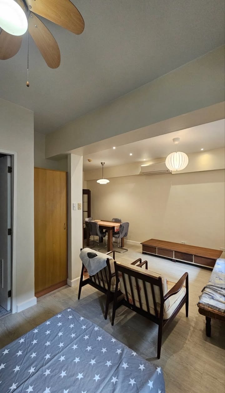Unit 4, Forbeswood Heights Tower Six, BGC, Taguig City
