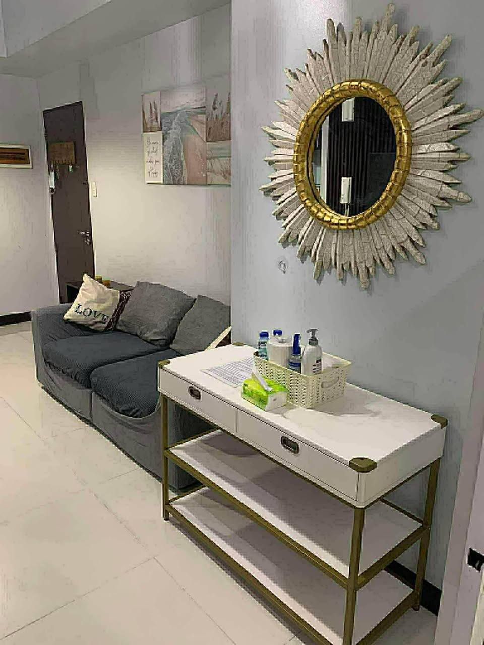 Unit 19, Manhattan Parkview Tower One, Quezon City